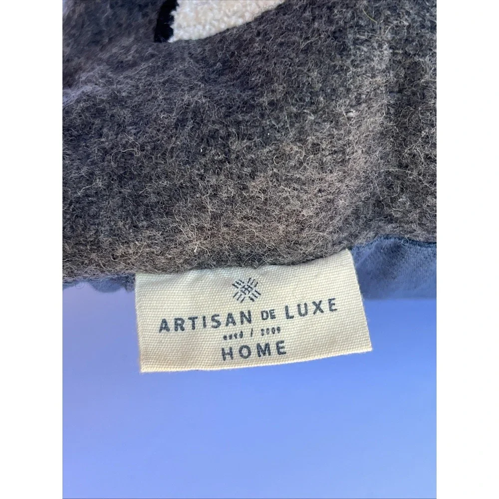 Artisan de Luxe Llama Alpaca Christmas Pillow 17